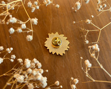 Load image into Gallery viewer, Sunflower Enamel Pin