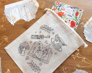 Book Sleeve - Bookish Doodles