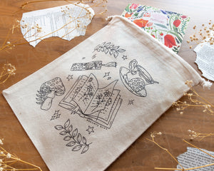 Book Sleeve - Bookish Doodles