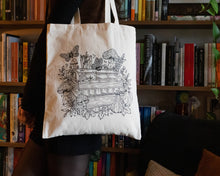 Afbeelding in Gallery-weergave laden, Woodland Magic Tote Bag
